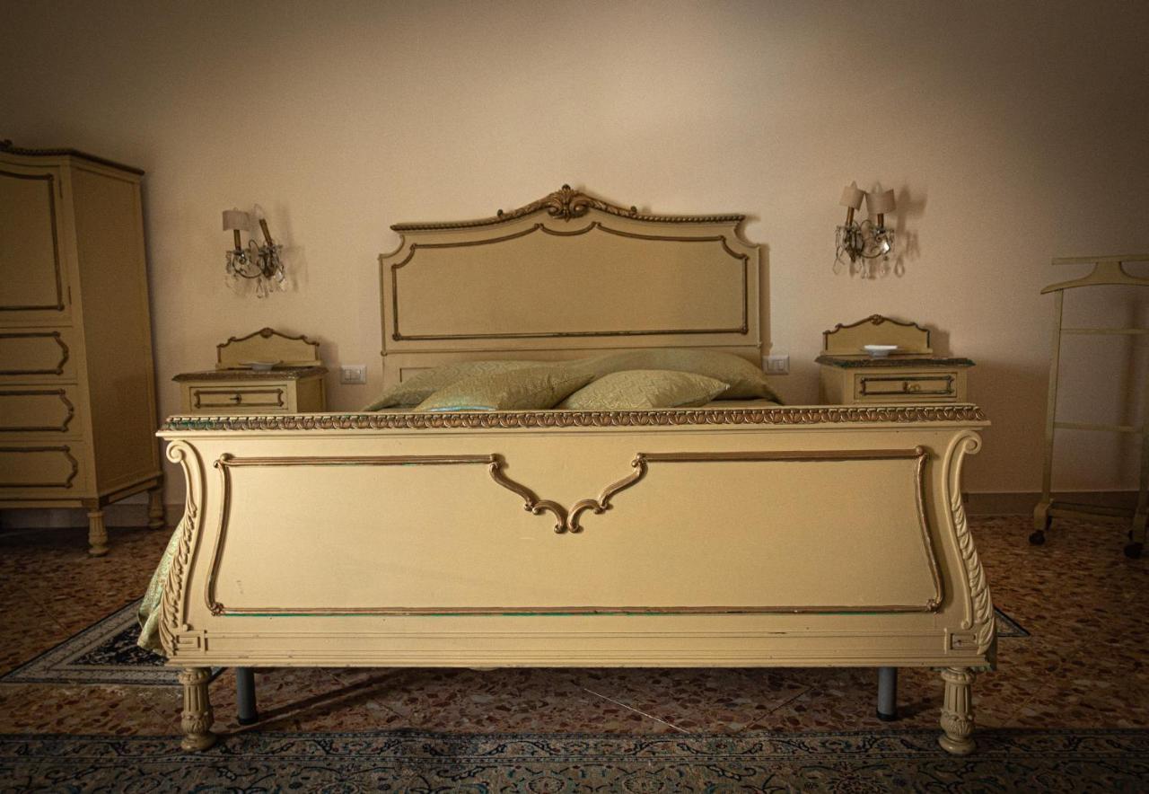 شقة Palazzo Capece Caivano المظهر الخارجي الصورة