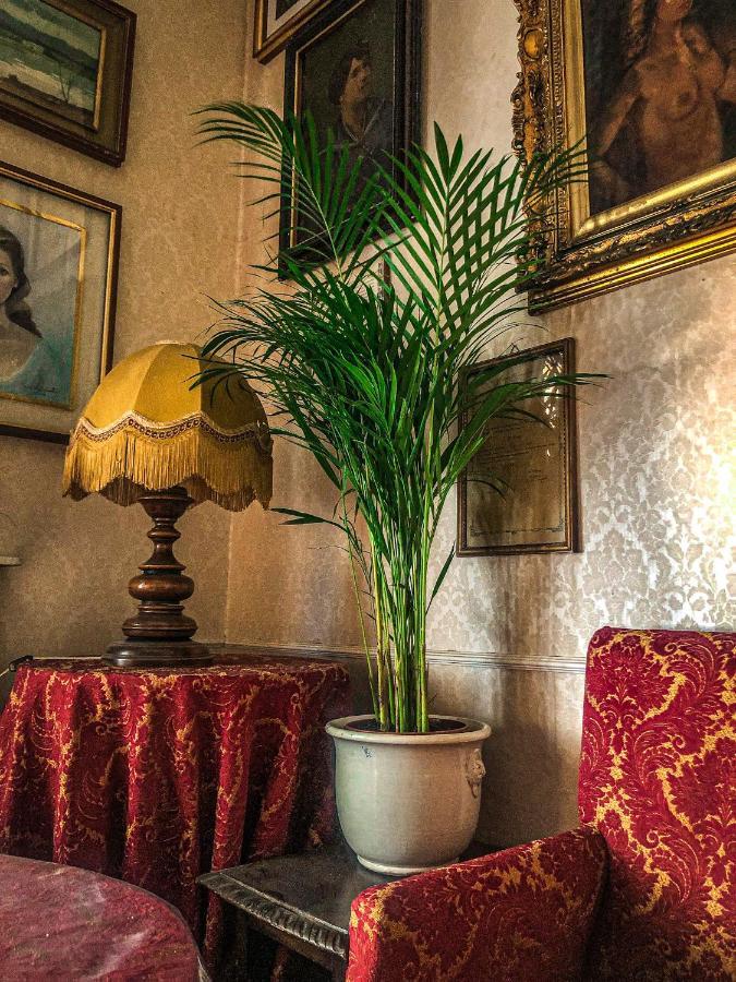 شقة Palazzo Capece Caivano المظهر الخارجي الصورة